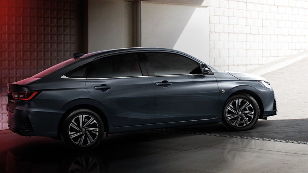 Yaris Sedan E 1.5 CVT – Blanco Perlado